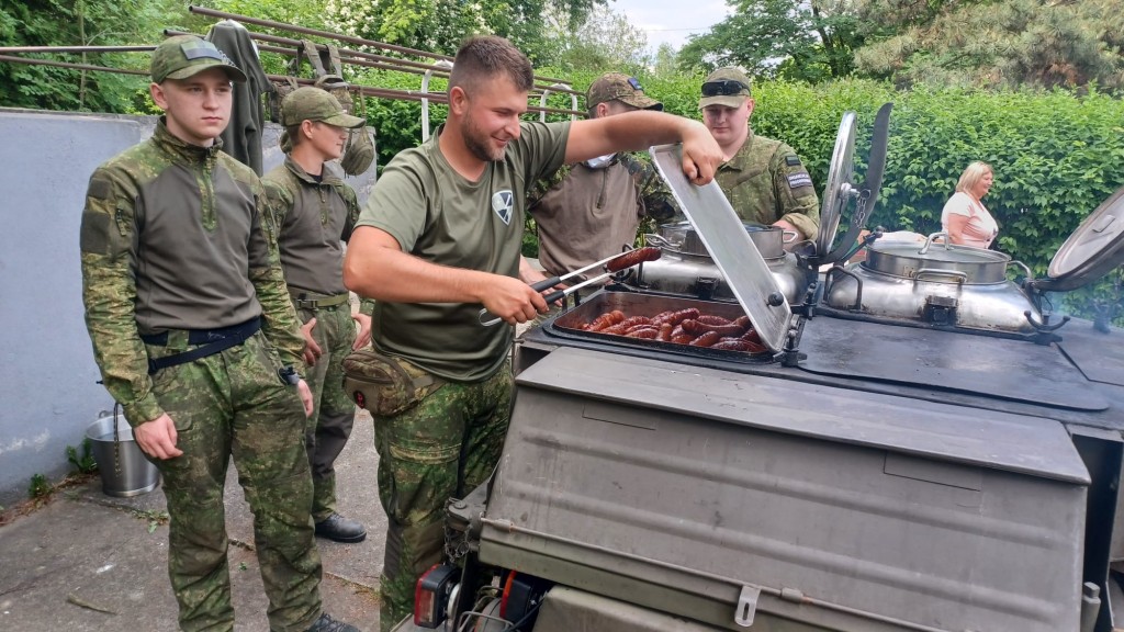 PRZEDSZKOLNY PIKNIK RODZINNY